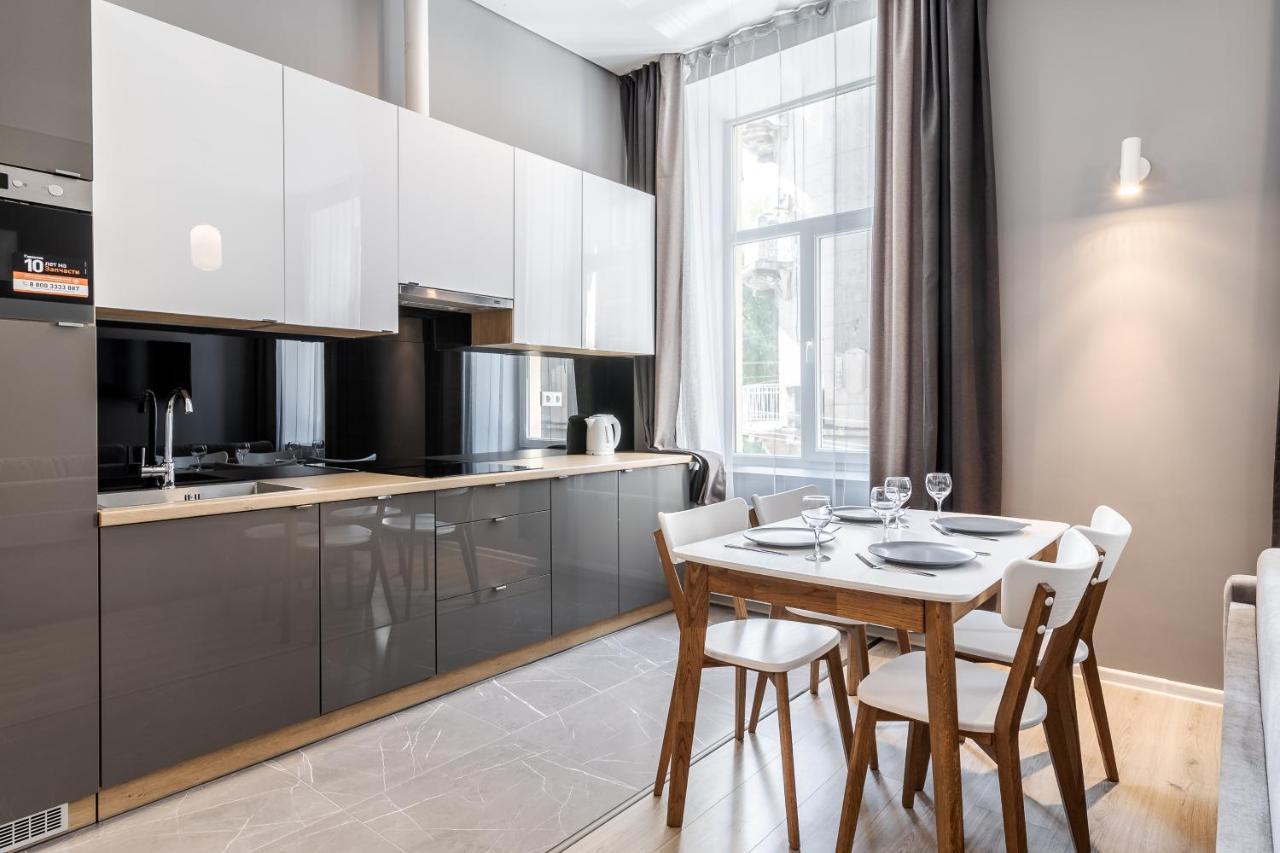 Inshiapartments On Popovycha Str 2 ลวีฟ ภายนอก รูปภาพ
